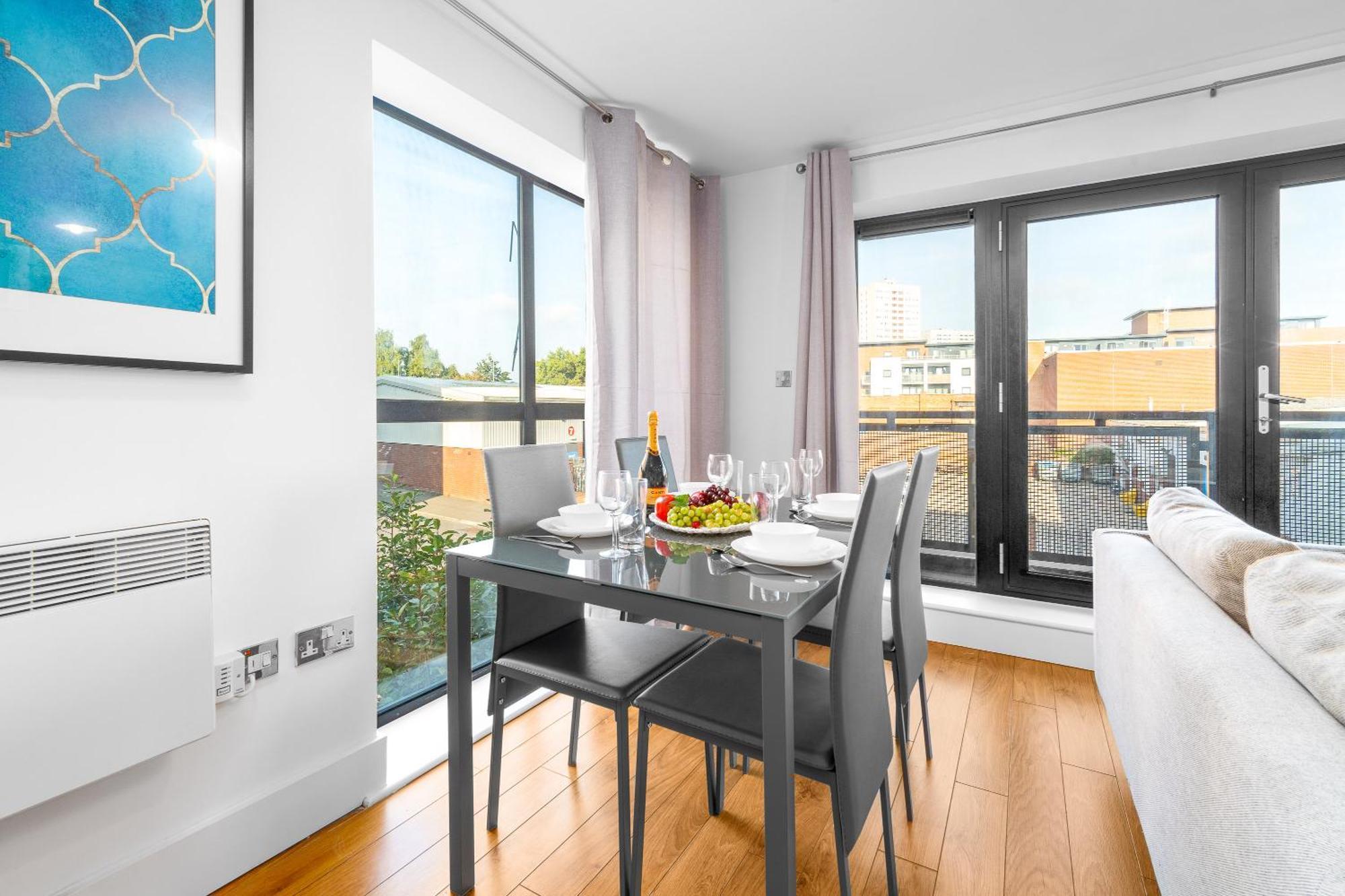 Stylish Birmingham City Centre - 2 Bed - Secure Parking - 5Ac 외부 사진