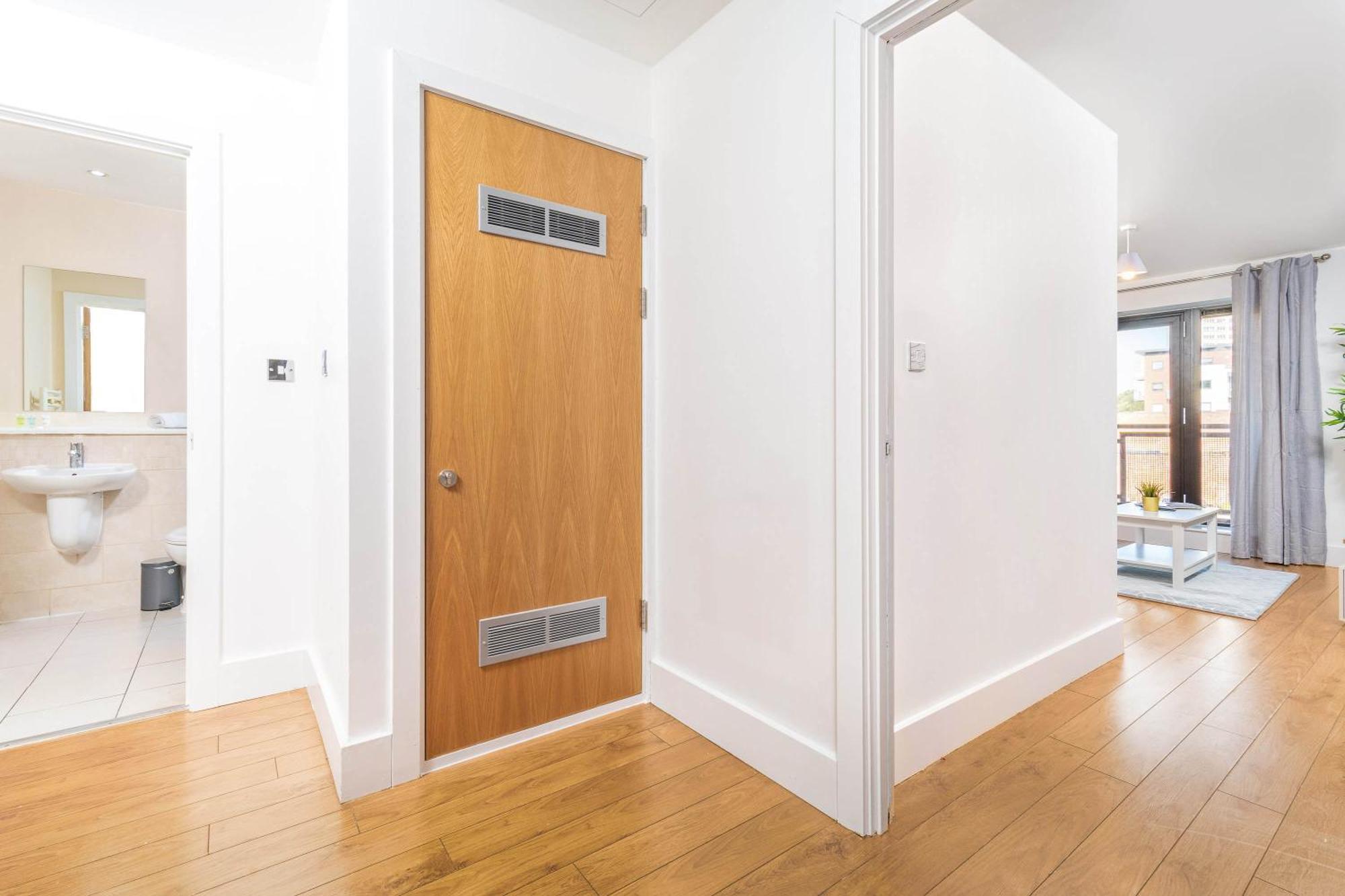 Stylish Birmingham City Centre - 2 Bed - Secure Parking - 5Ac 외부 사진